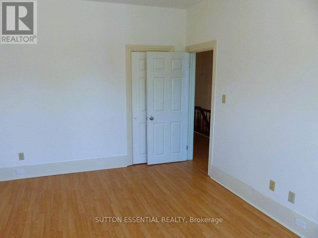42 MCGILL STREET NORTH Image 17