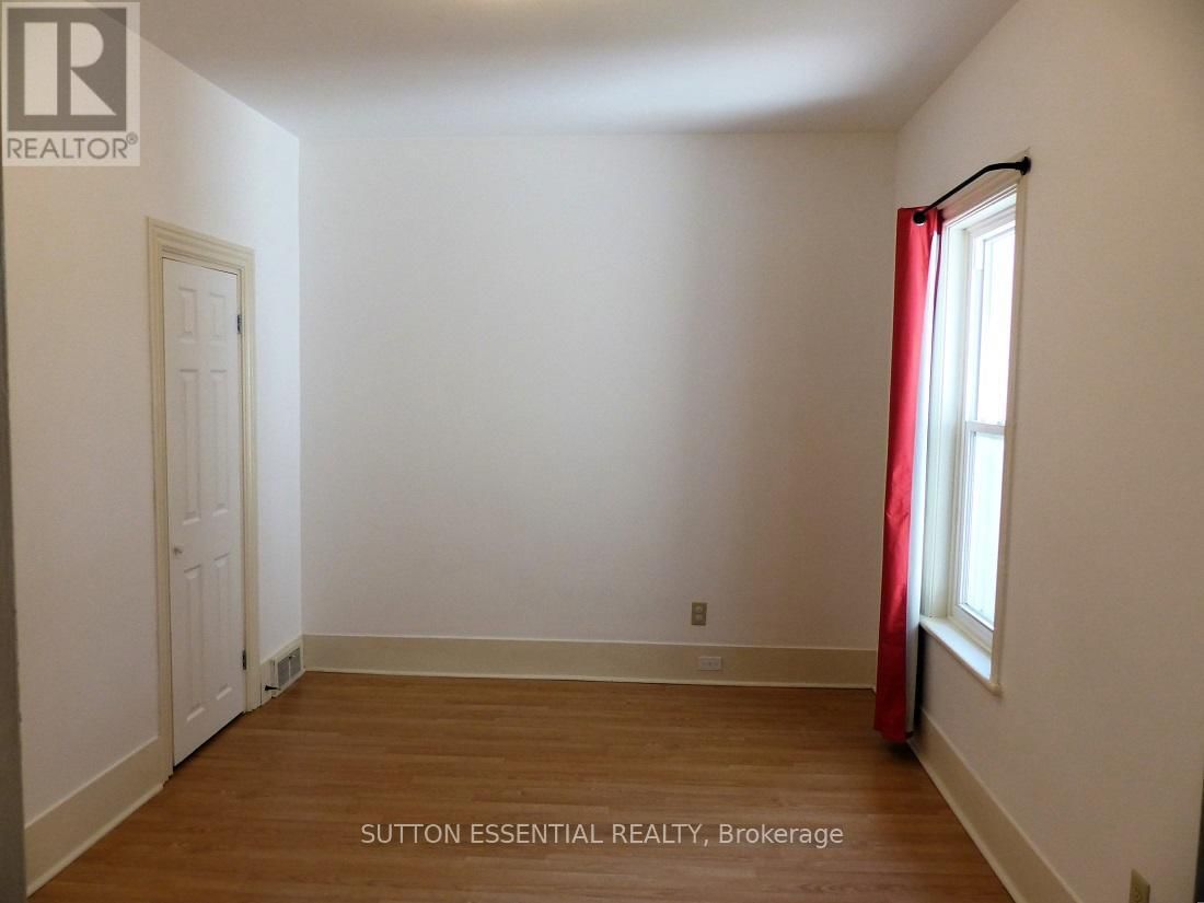 42 MCGILL STREET NORTH Image 18