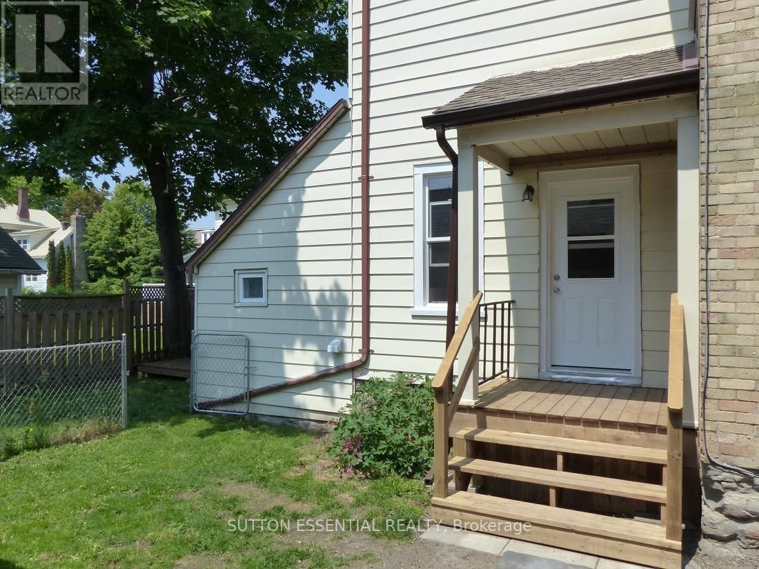 42 MCGILL STREET NORTH Image 23