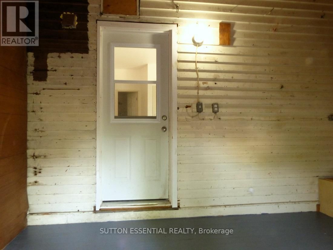 42 MCGILL STREET NORTH Image 25