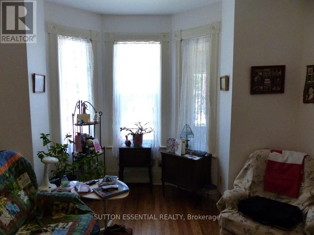 42 MCGILL STREET NORTH Image 30