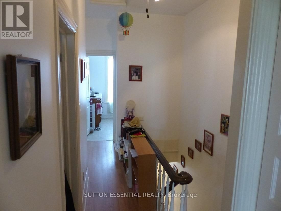 42 MCGILL STREET NORTH Image 32