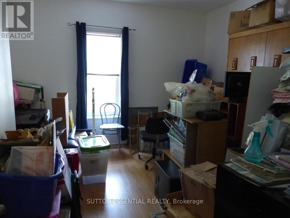 42 MCGILL STREET NORTH Image 35