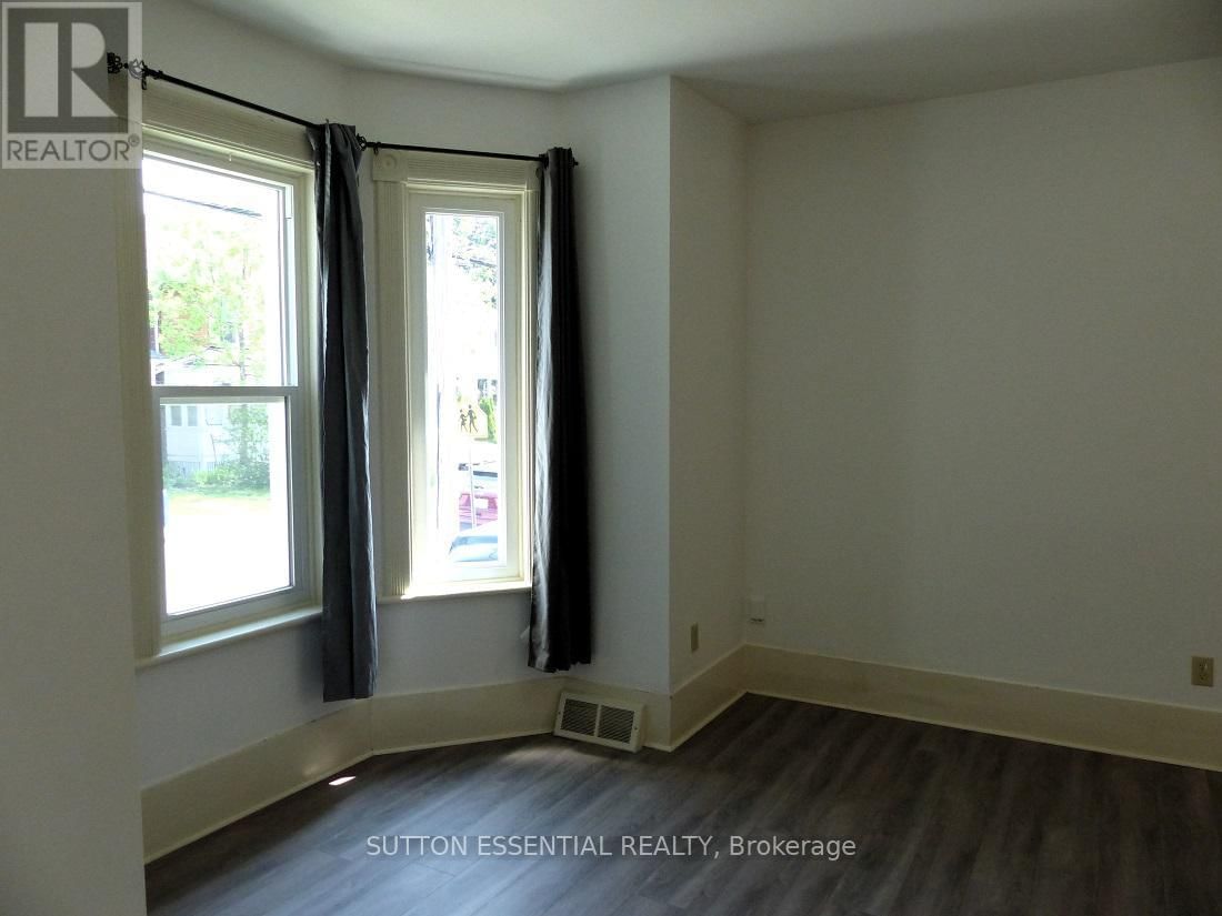 42 MCGILL STREET NORTH Image 7