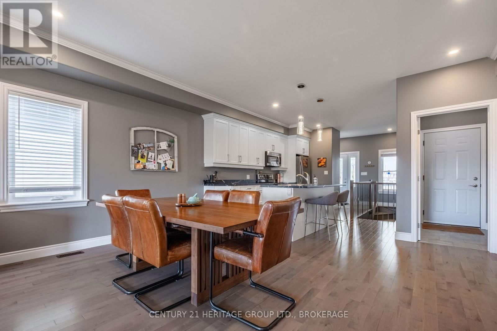 68 POTTER DRIVE Image 14