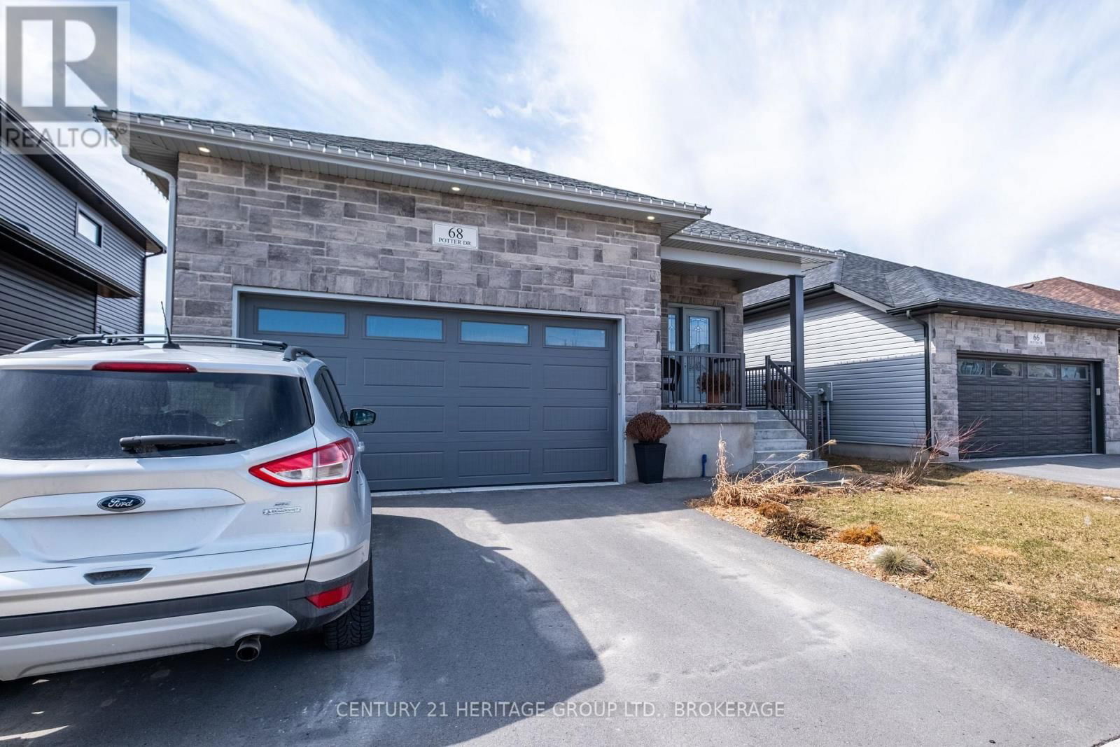 68 POTTER DRIVE Image 3