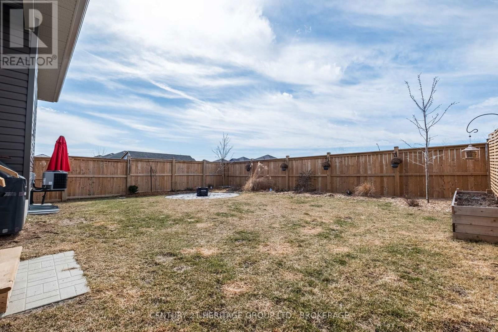 68 POTTER DRIVE Image 4