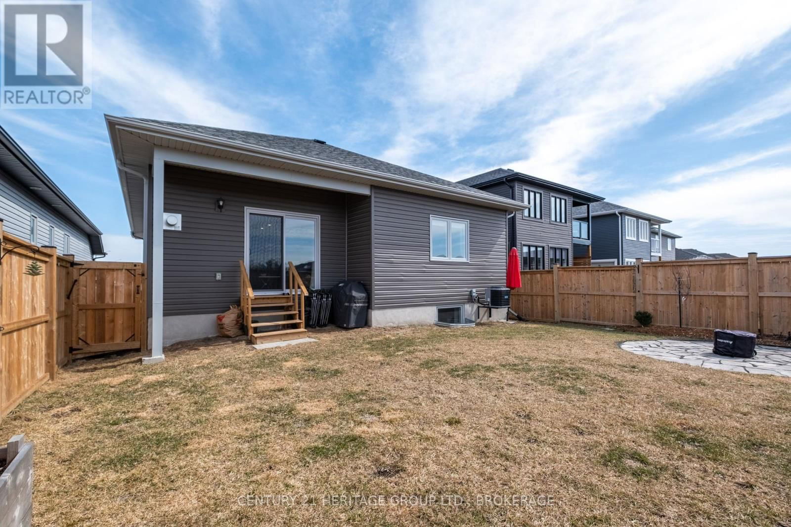 68 POTTER DRIVE Image 5
