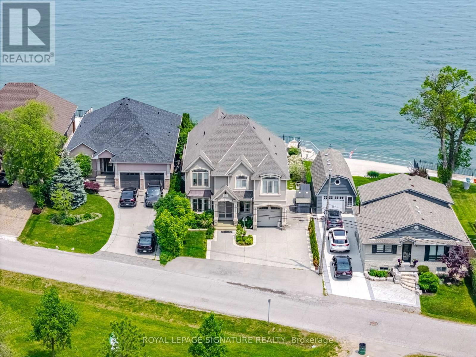 64 SEABREEZE CRESCENT Image 3