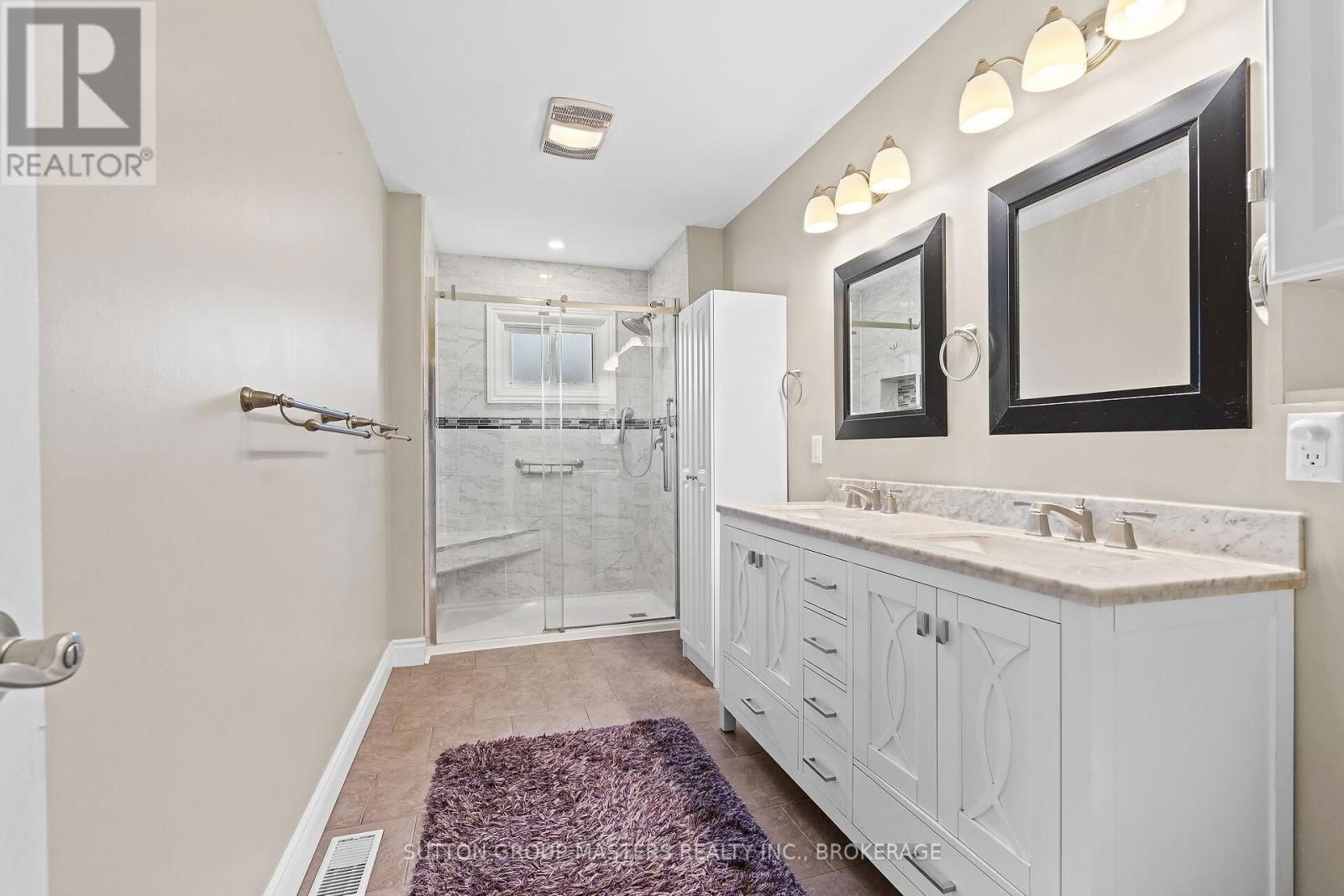 95 NICHOLSON CRESCENT Image 21
