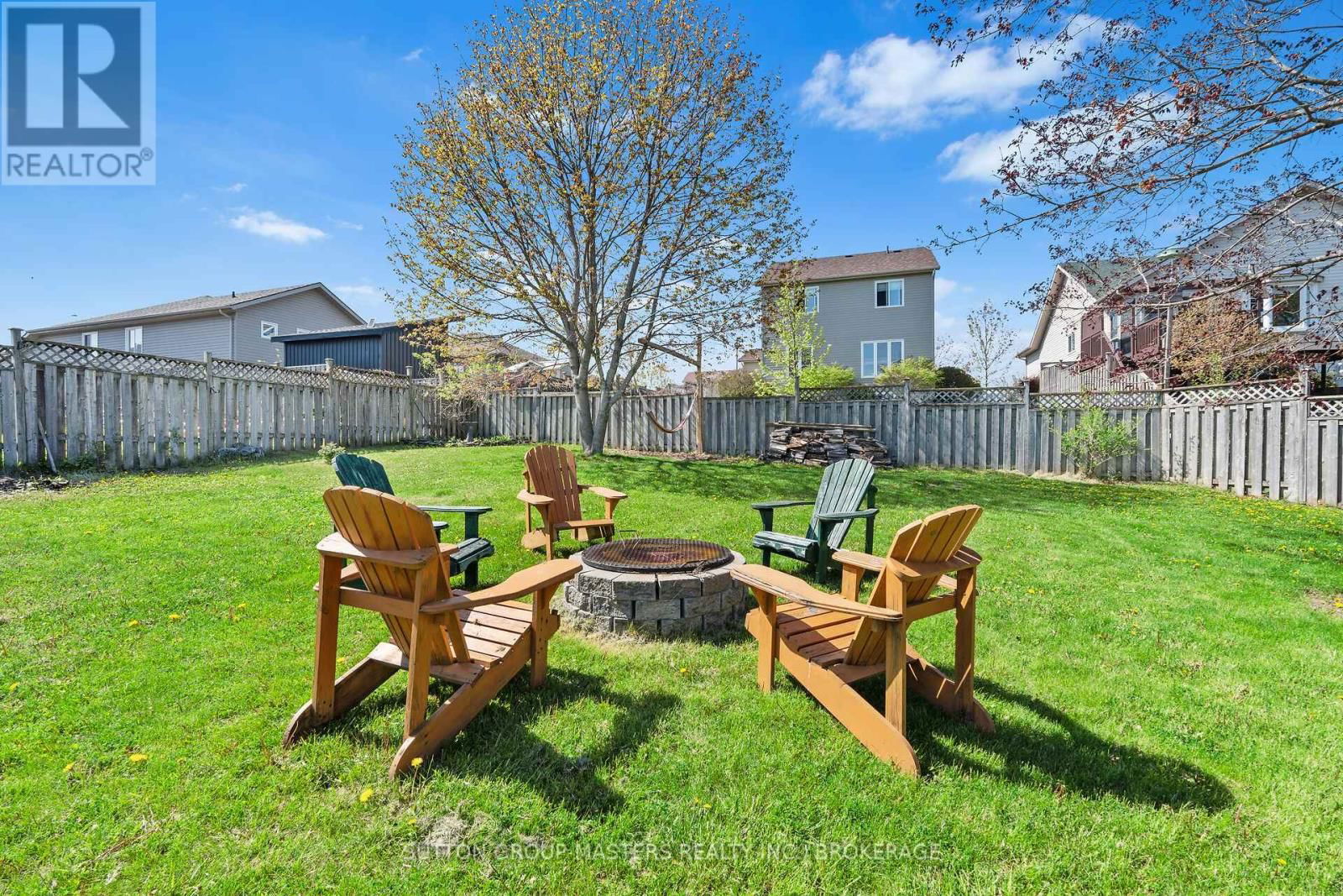 95 NICHOLSON CRESCENT Image 36