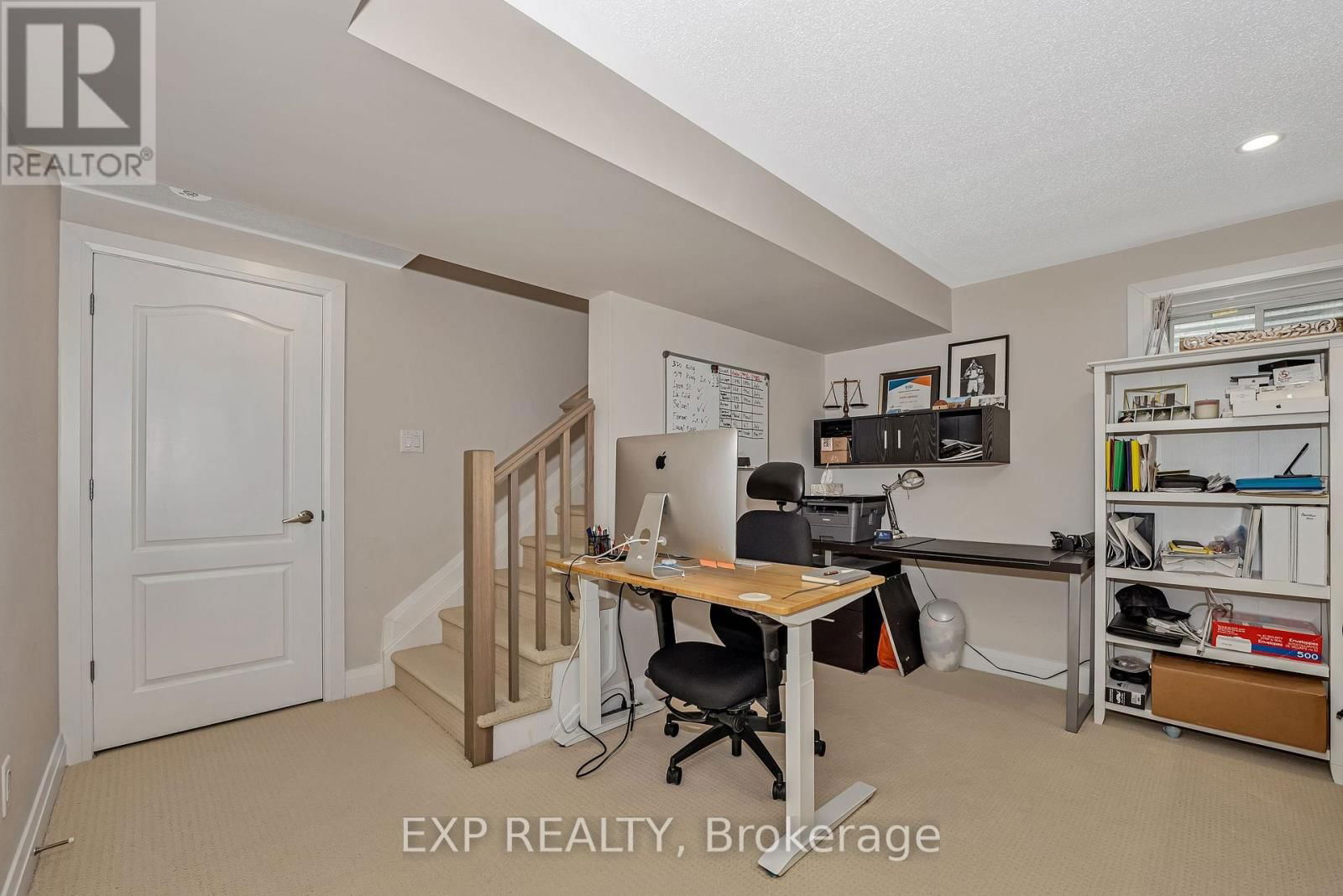 631 CREVIER WALK Image 26