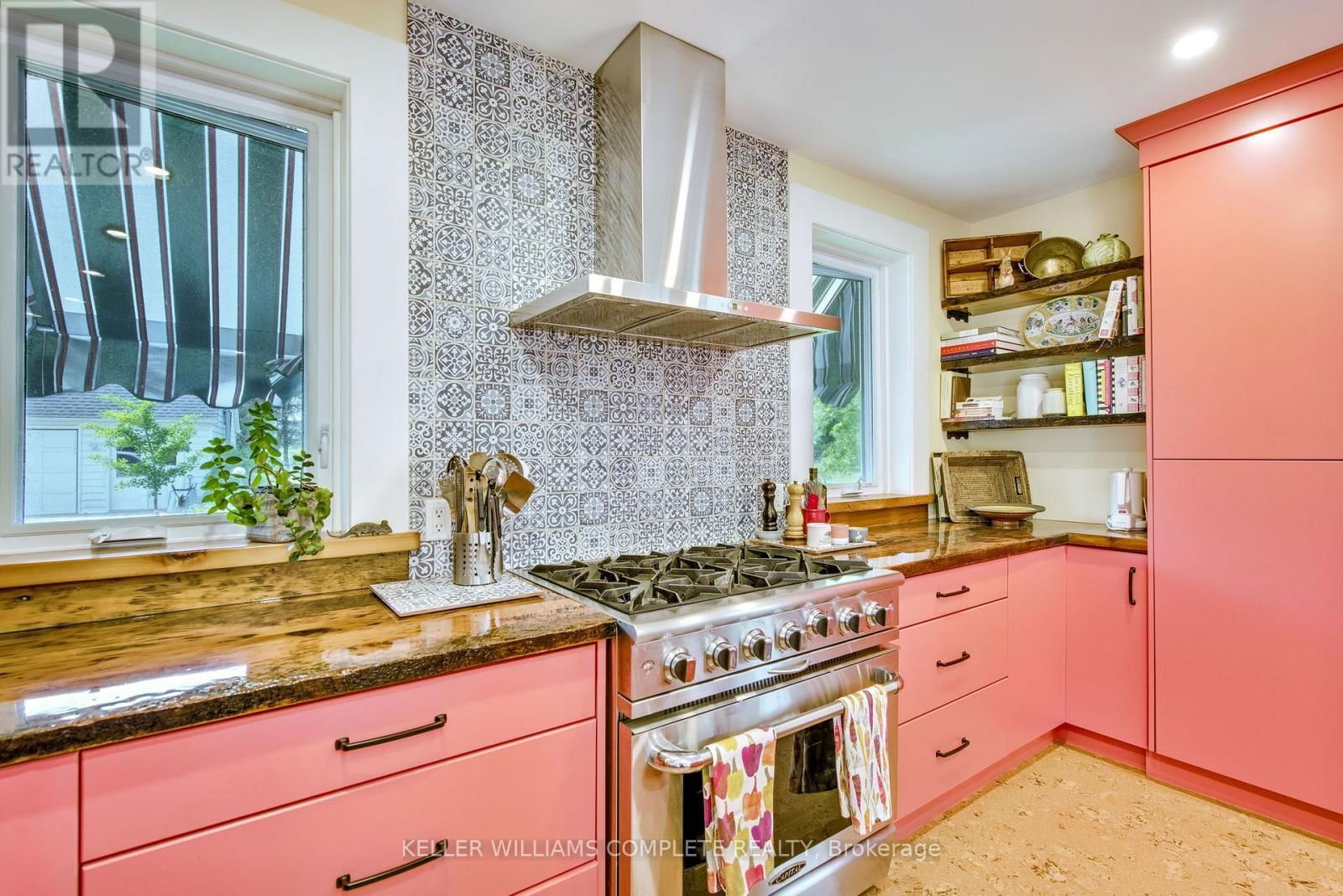519 QUEENSTON ROAD Image 12