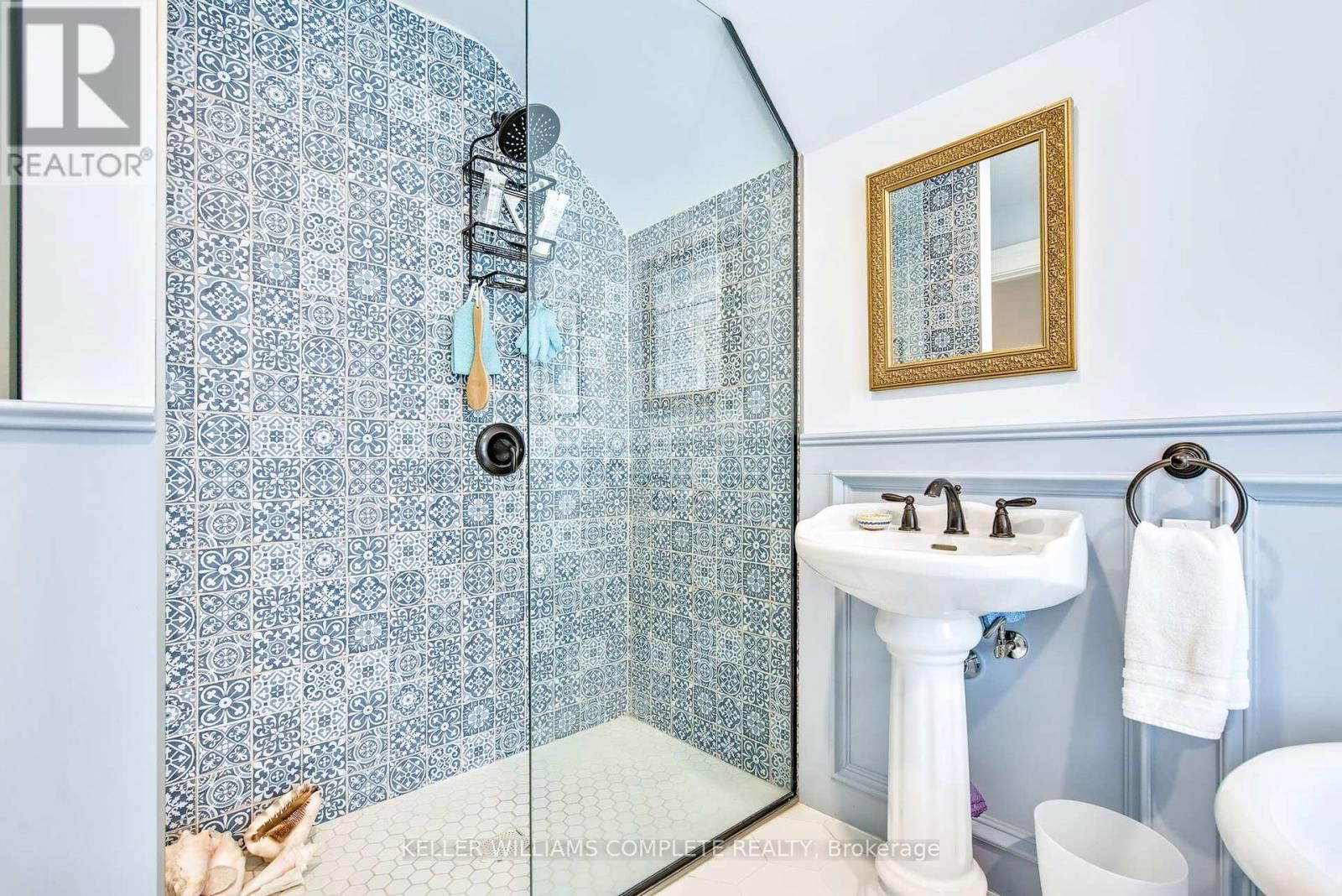 519 QUEENSTON ROAD Image 21