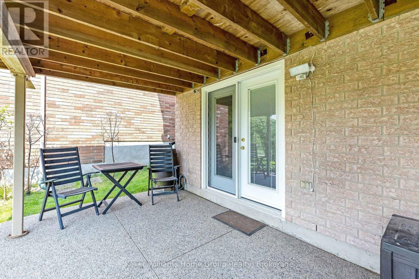 88 DOYLE DRIVE Image 27