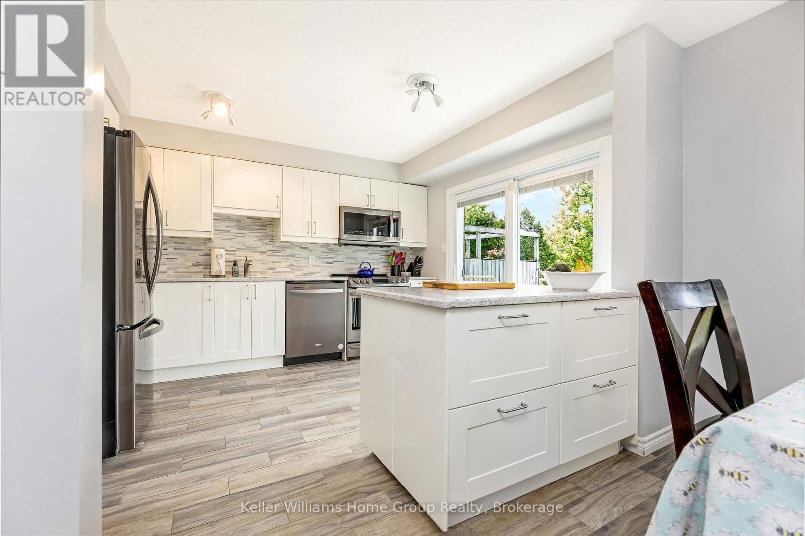 88 DOYLE DRIVE Image 8
