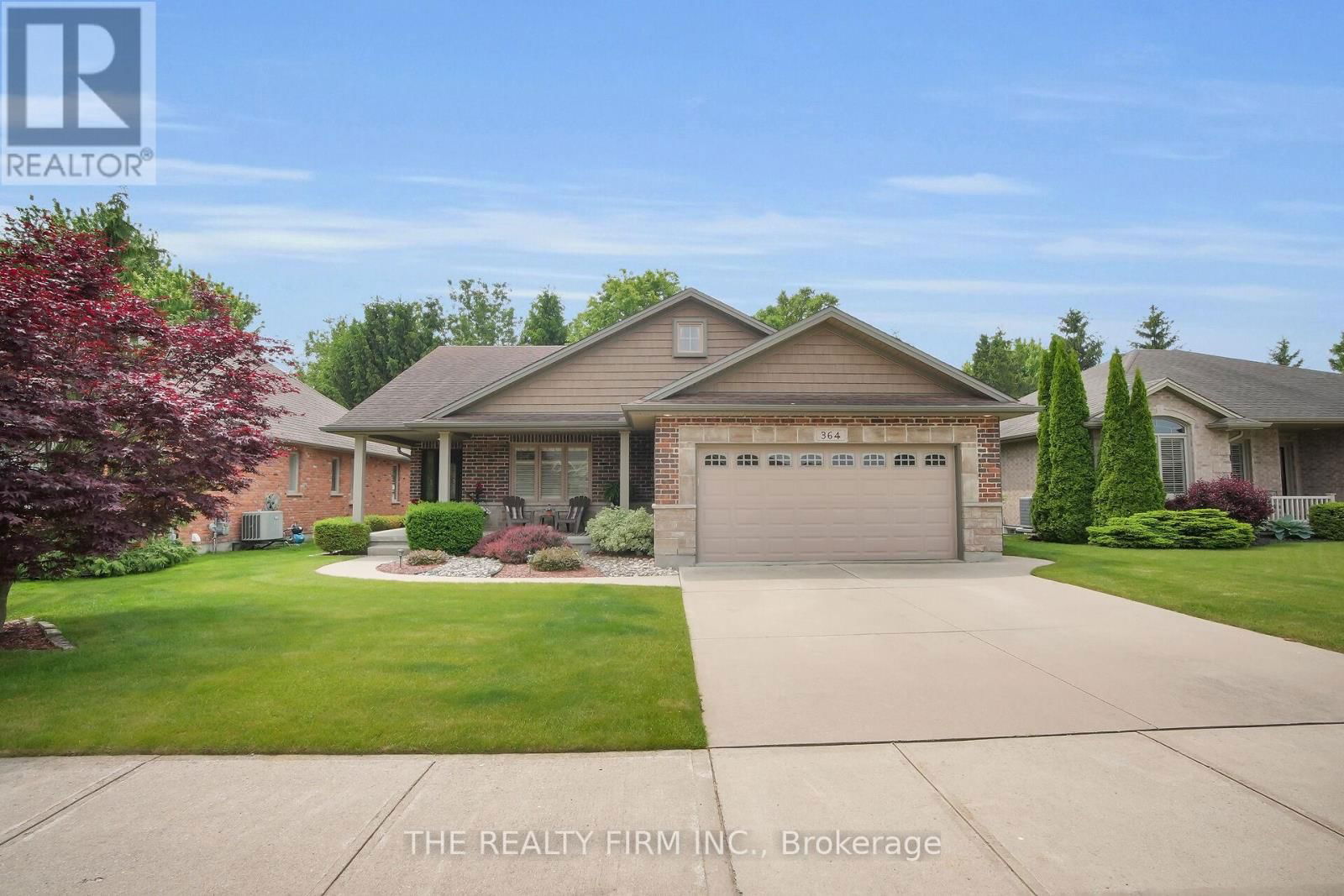 364 DARCY DRIVE EAST Image 1