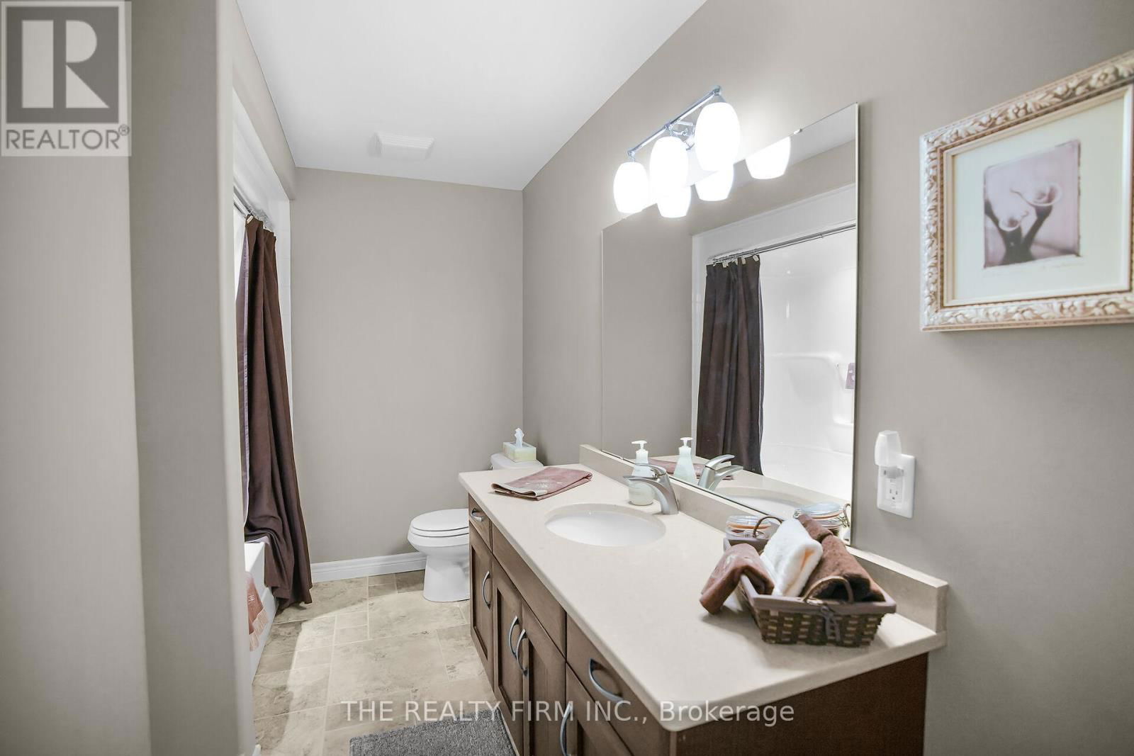 364 DARCY DRIVE EAST Image 35