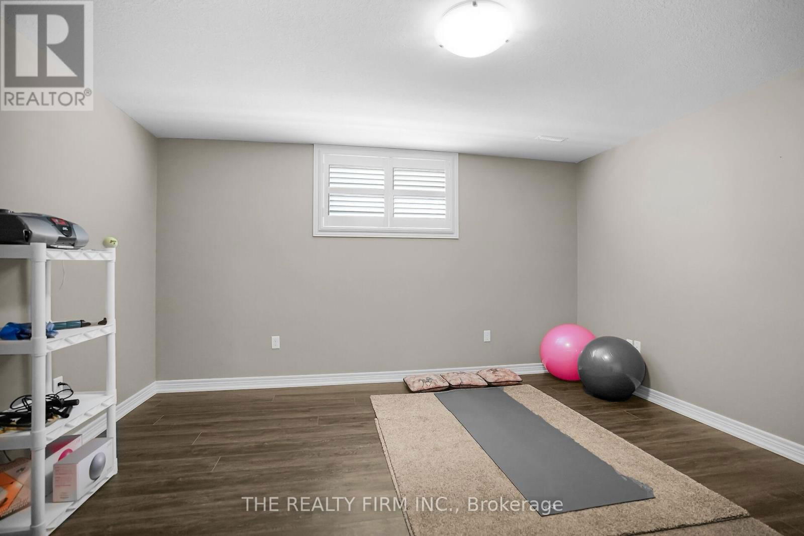 364 DARCY DRIVE EAST Image 36