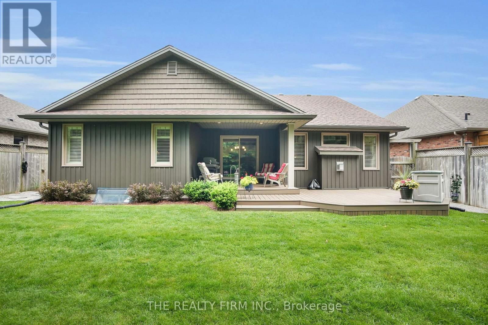 364 DARCY DRIVE EAST Image 42