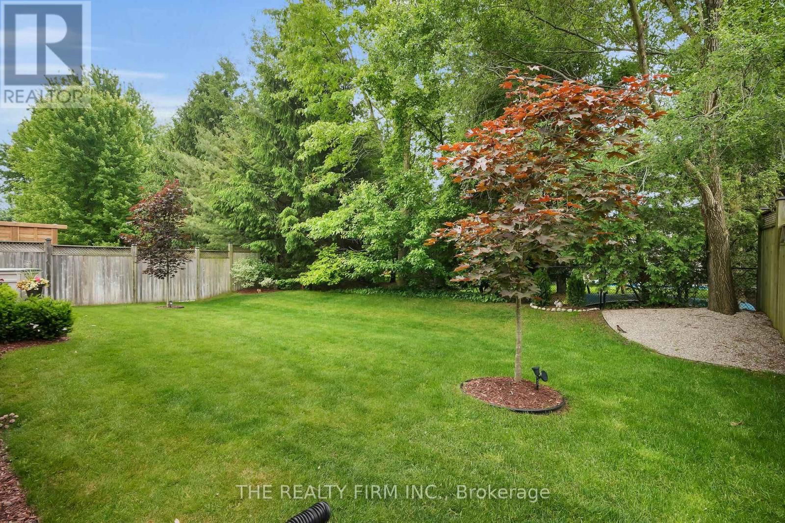 364 DARCY DRIVE EAST Image 43