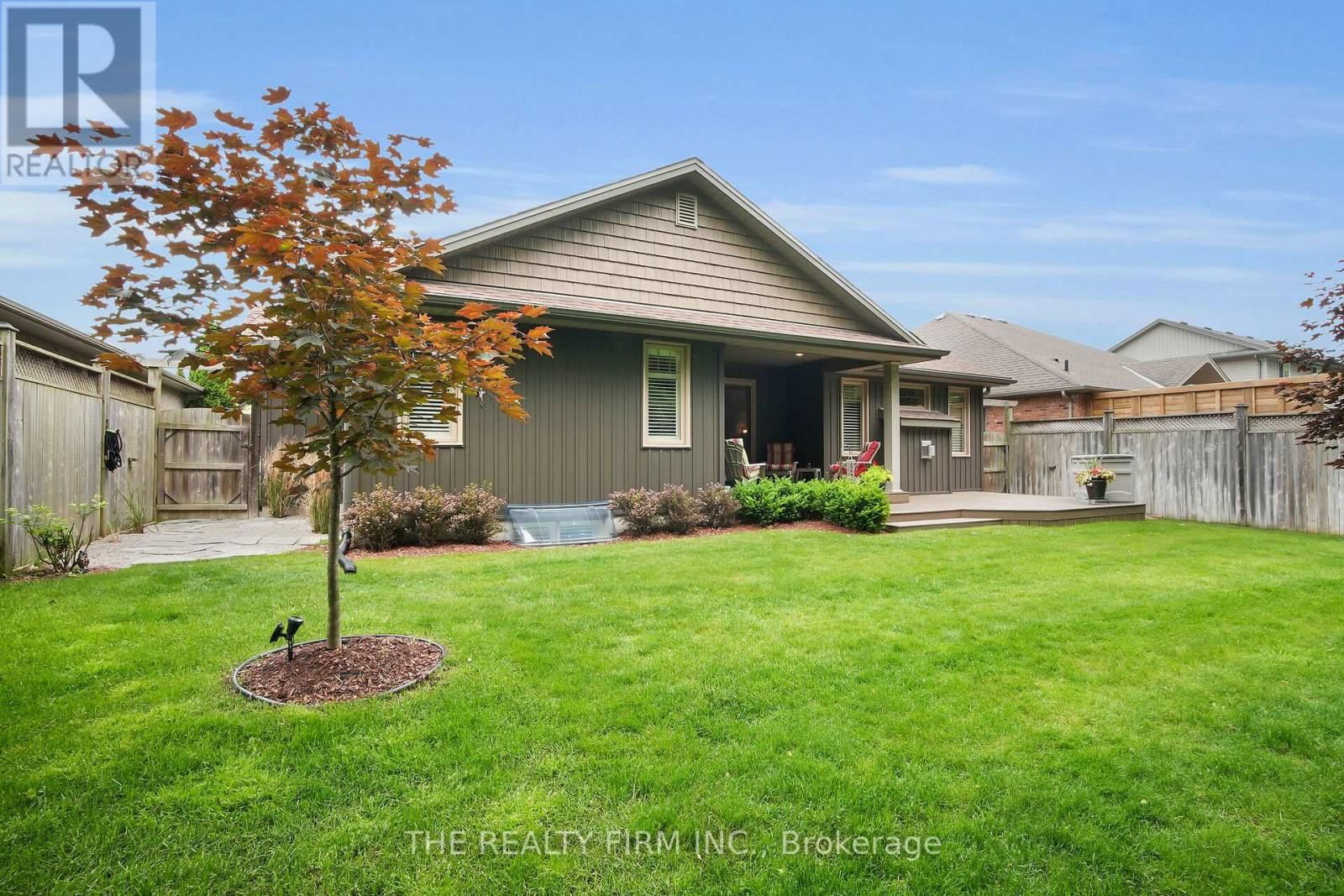 364 DARCY DRIVE EAST Image 44