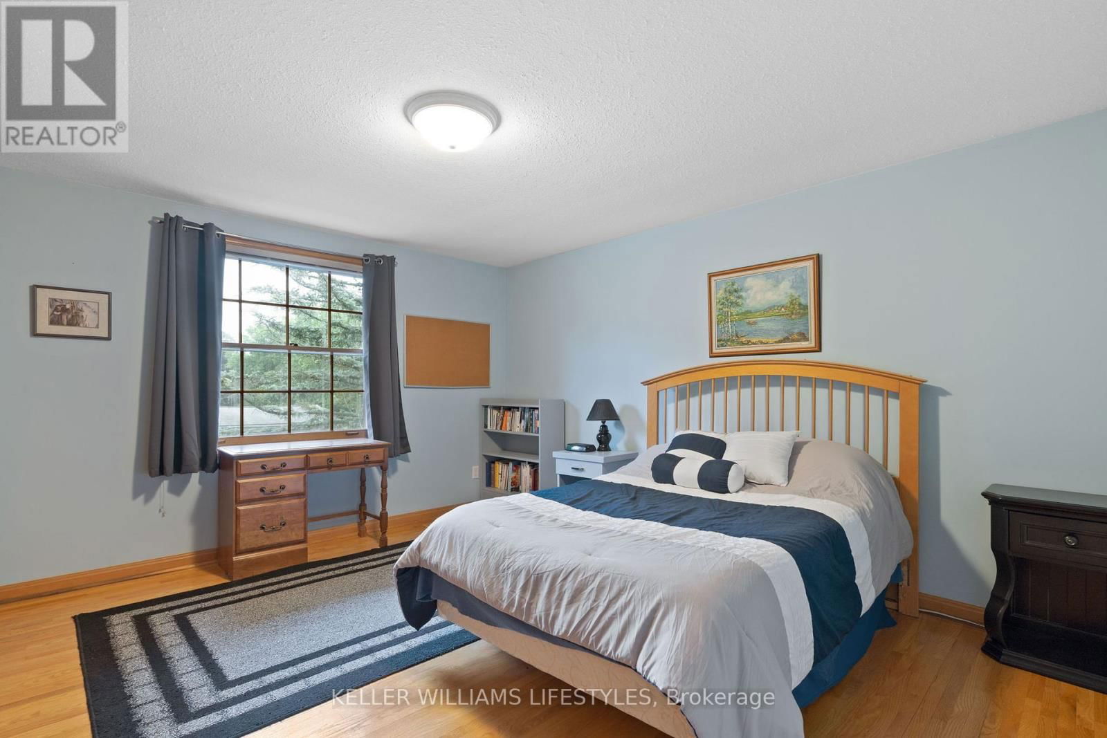 836 WESTBURY CRESCENT Image 22