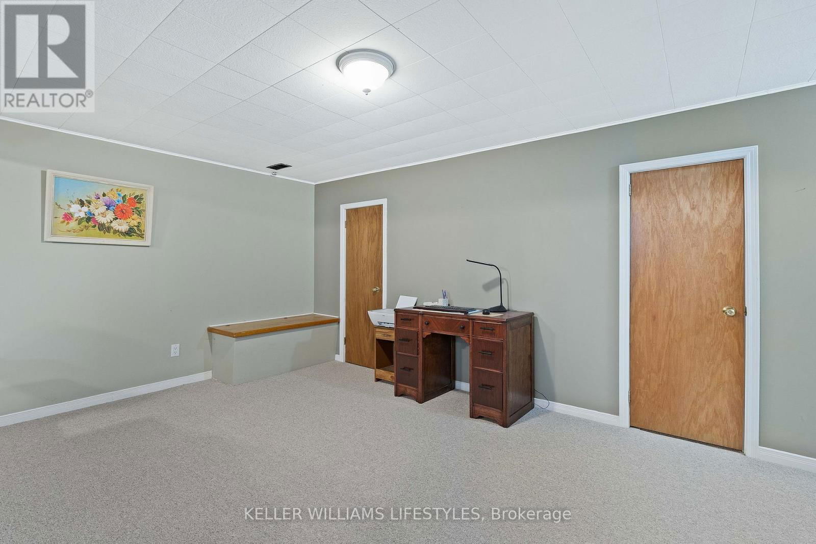 836 WESTBURY CRESCENT Image 32