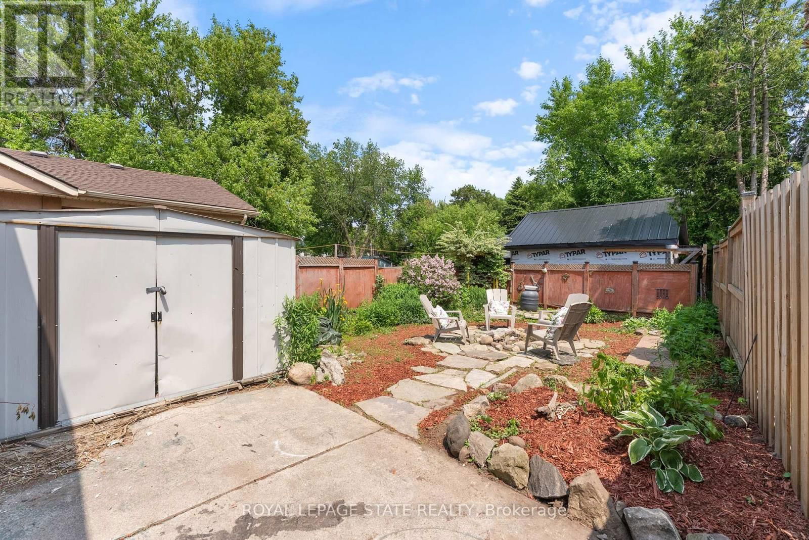 544 MARY STREET Image 16