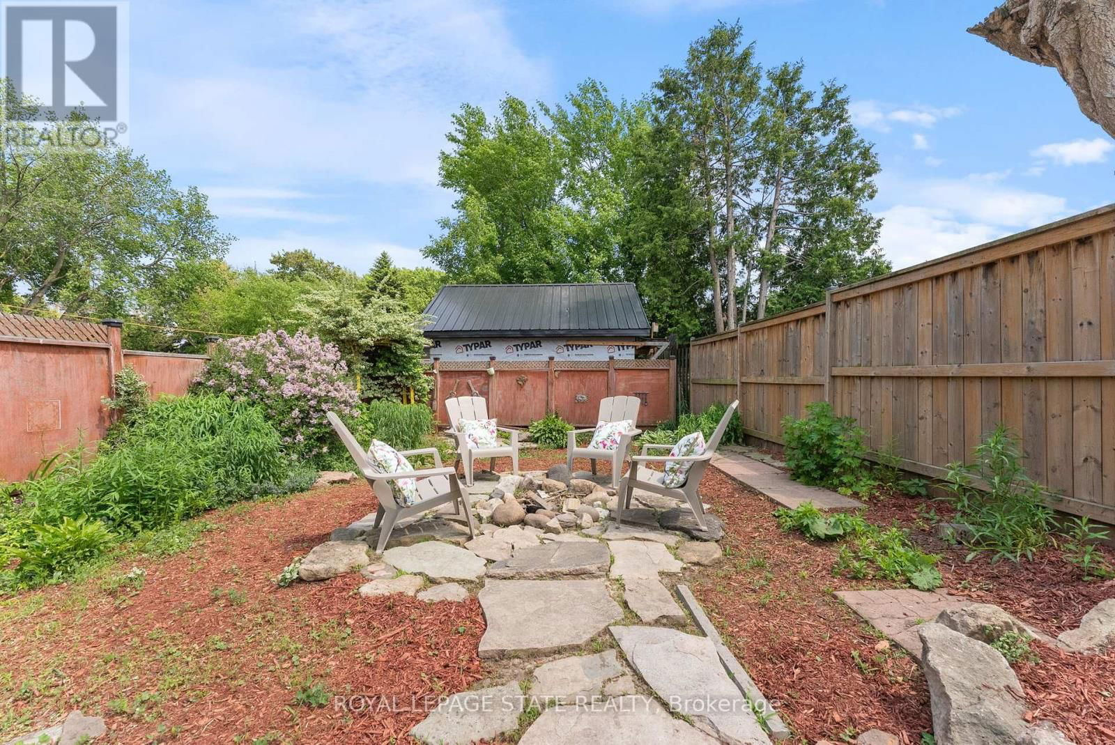 544 MARY STREET Image 17