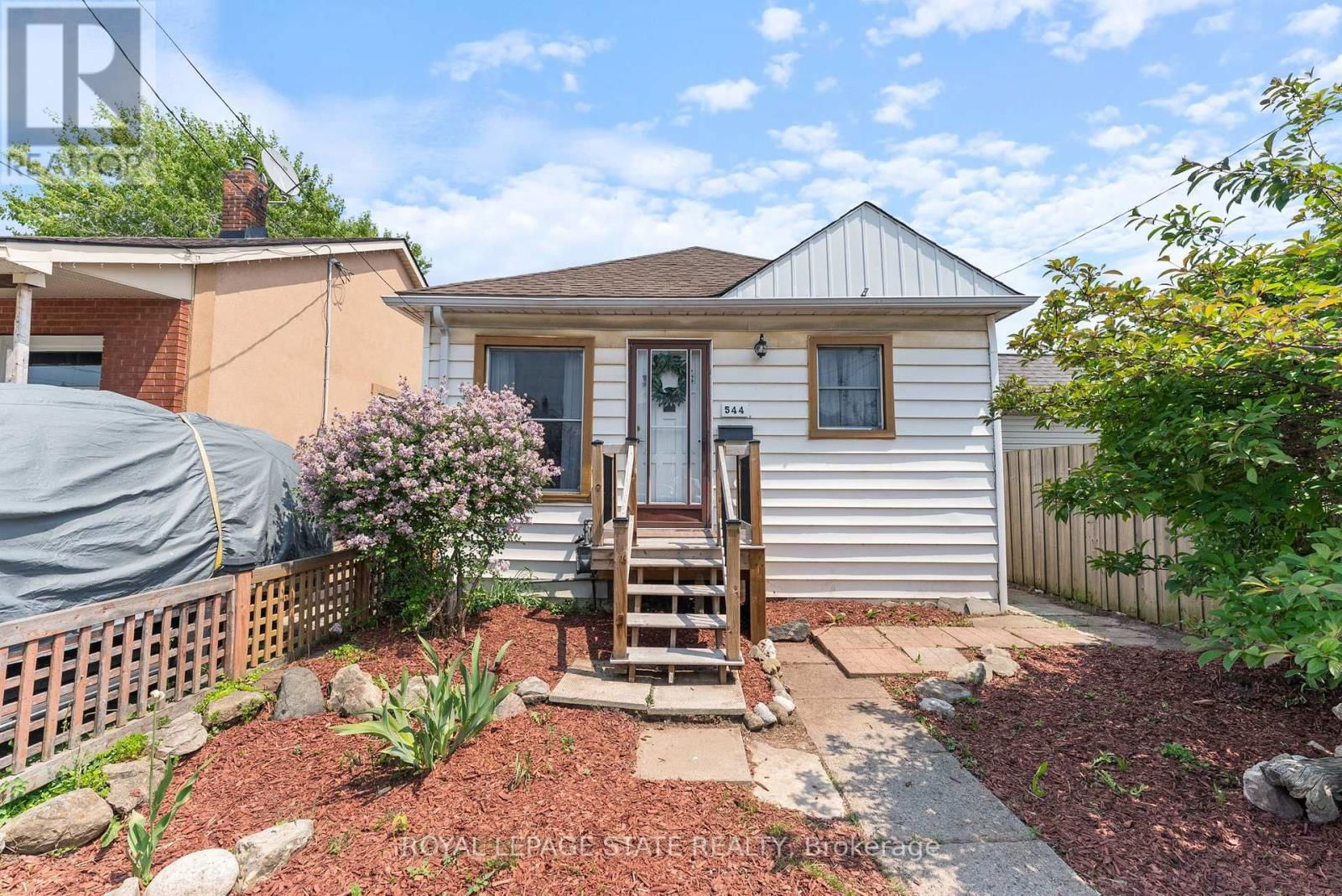 544 MARY STREET Image 2