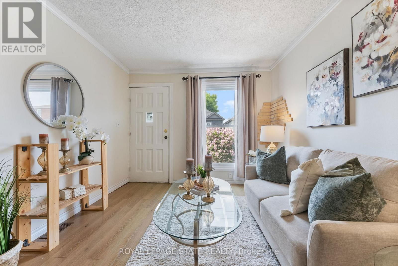544 MARY STREET Image 5