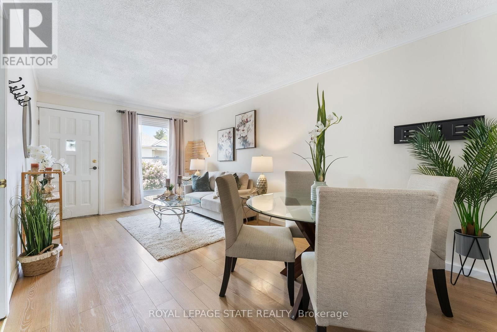 544 MARY STREET Image 6