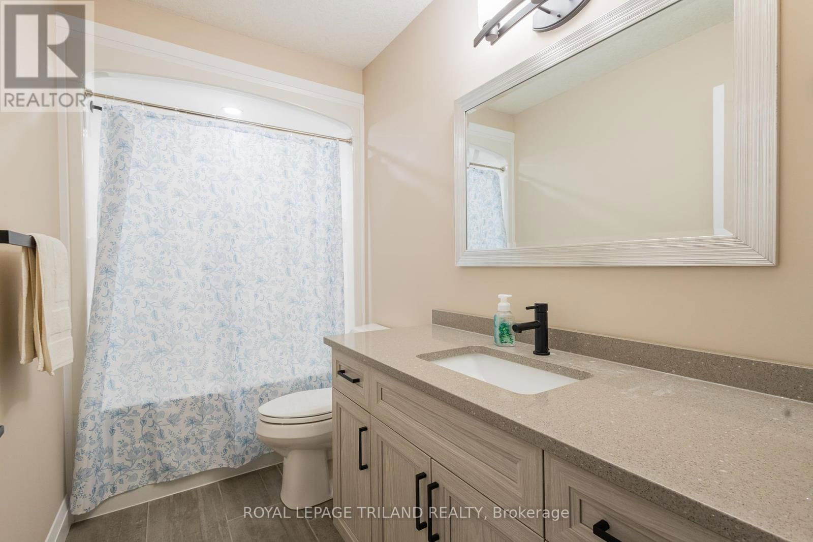 10124 SANDALWOOD CRESCENT Image 35