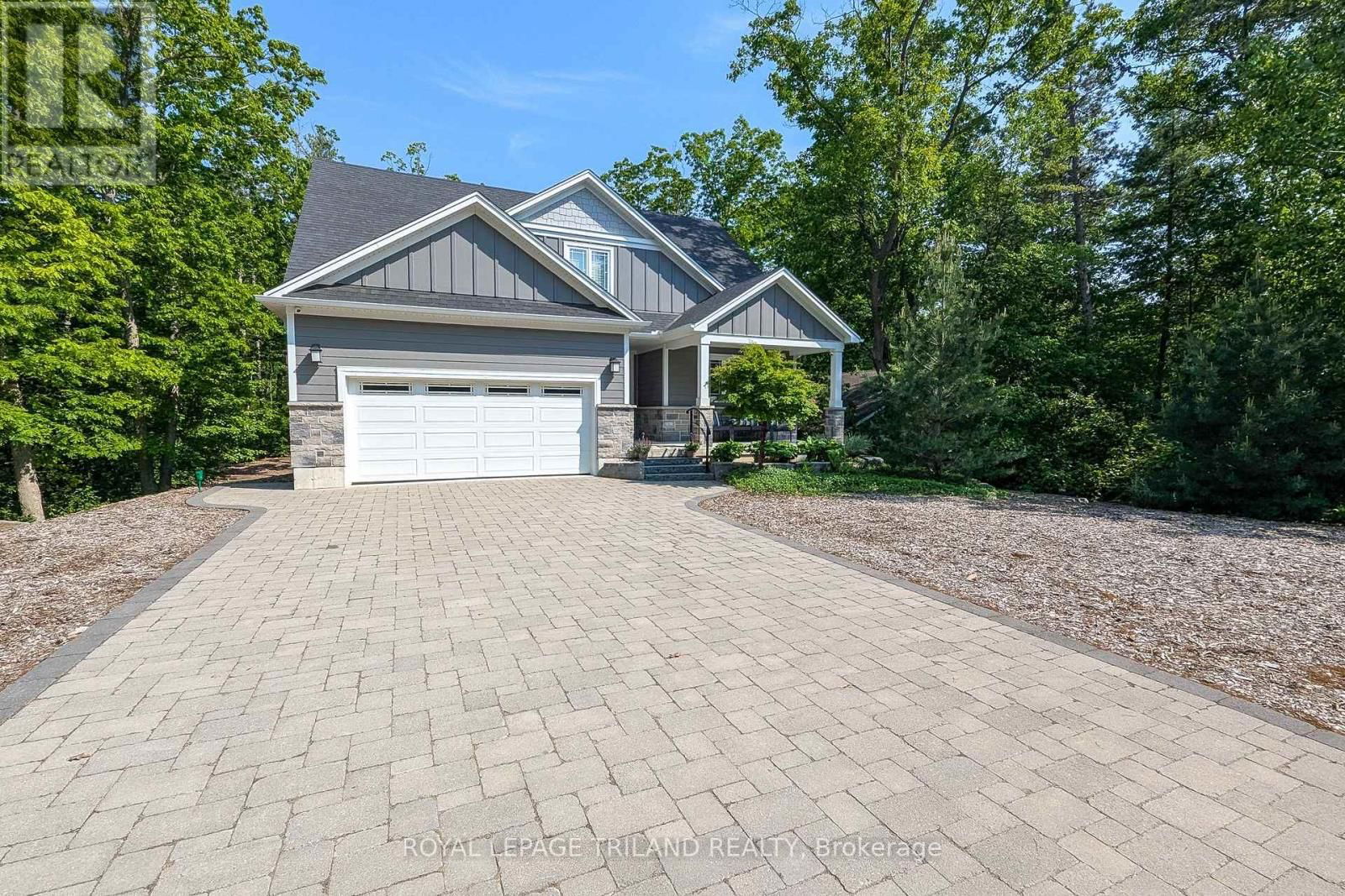 10124 SANDALWOOD CRESCENT Image 4