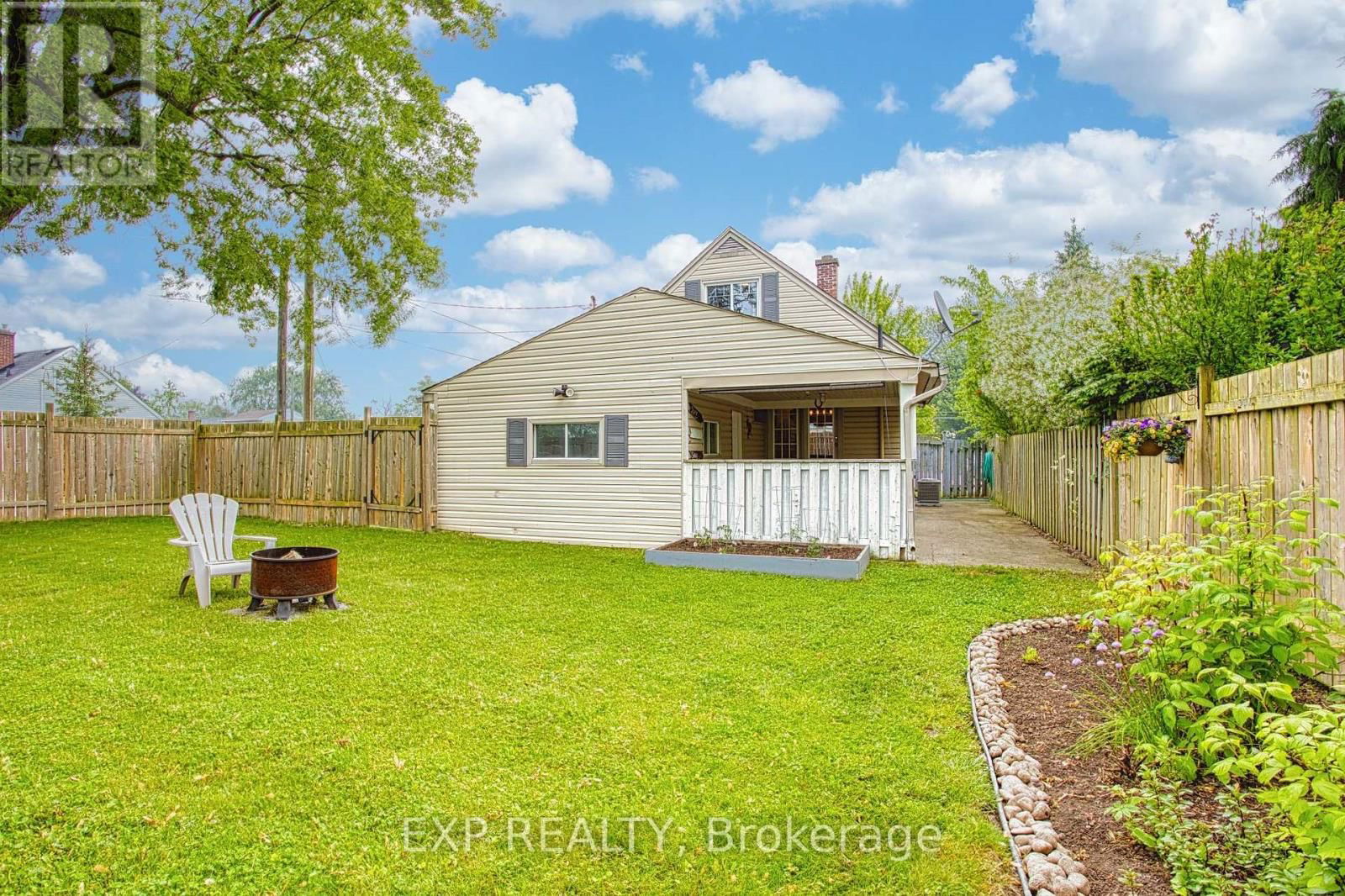 45 WHYTE AVENUE NORTH Image 38