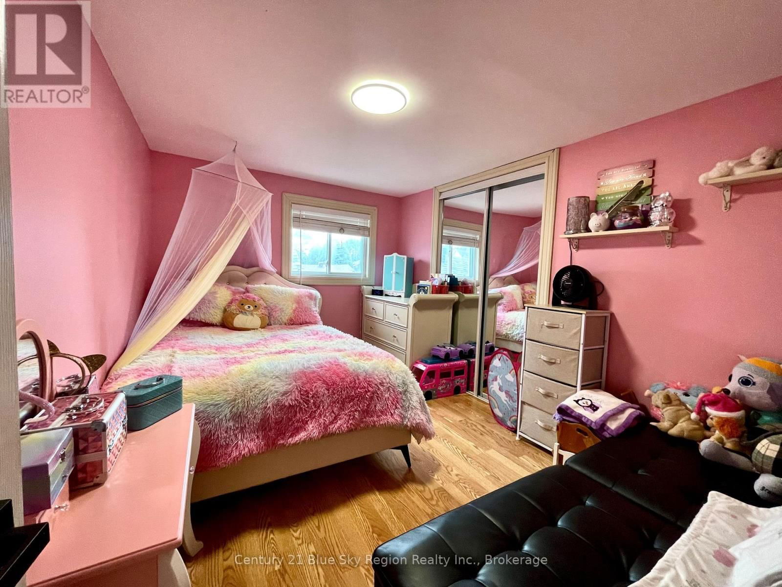 175 CARRIE STREET Image 21