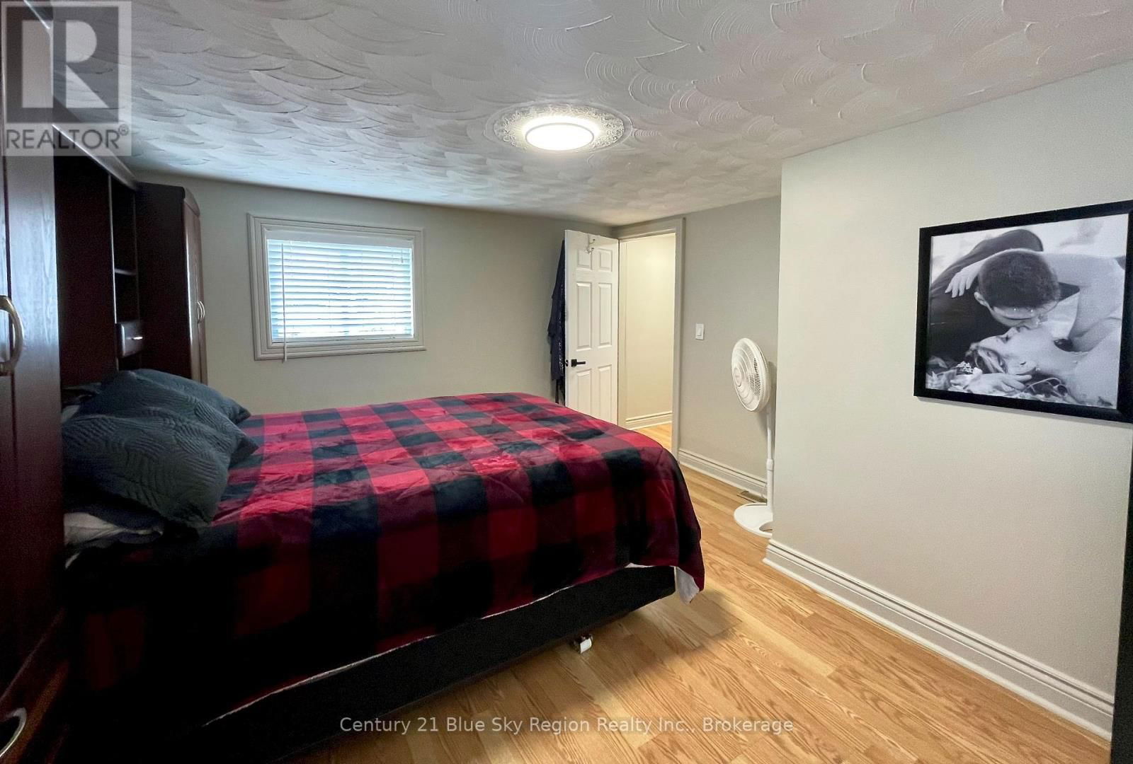 175 CARRIE STREET Image 24