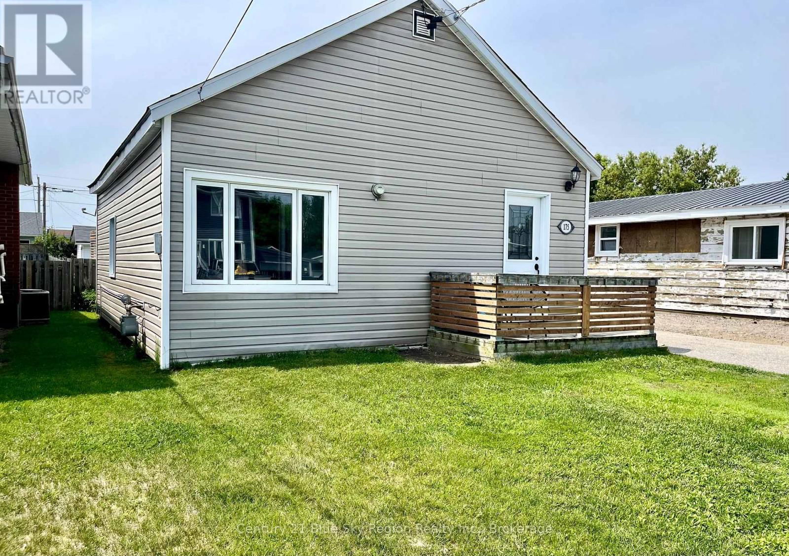 175 CARRIE STREET Image 4