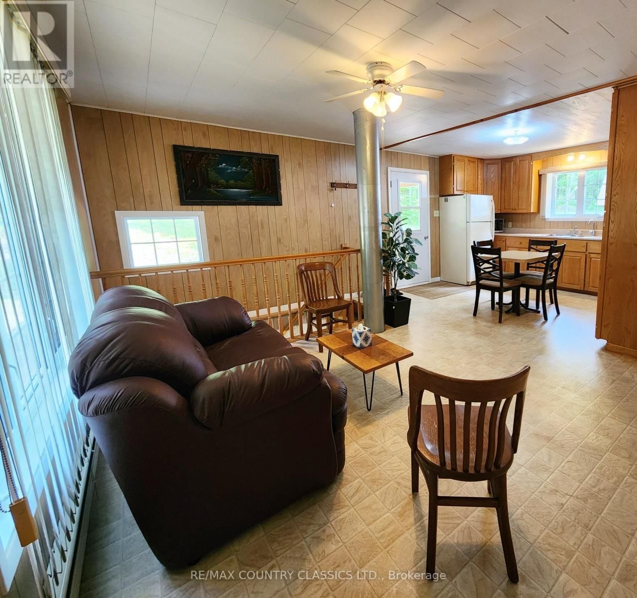 182 CENTREVIEW ROAD Image 10