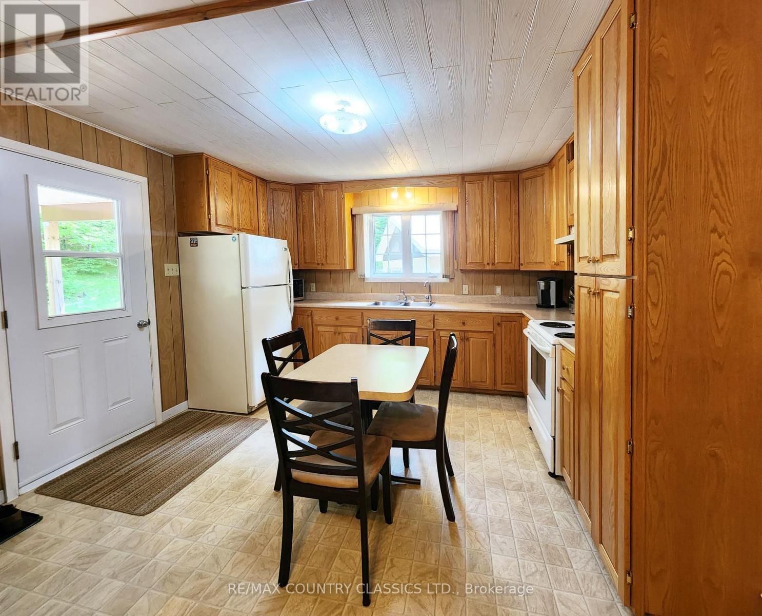 182 CENTREVIEW ROAD Image 13