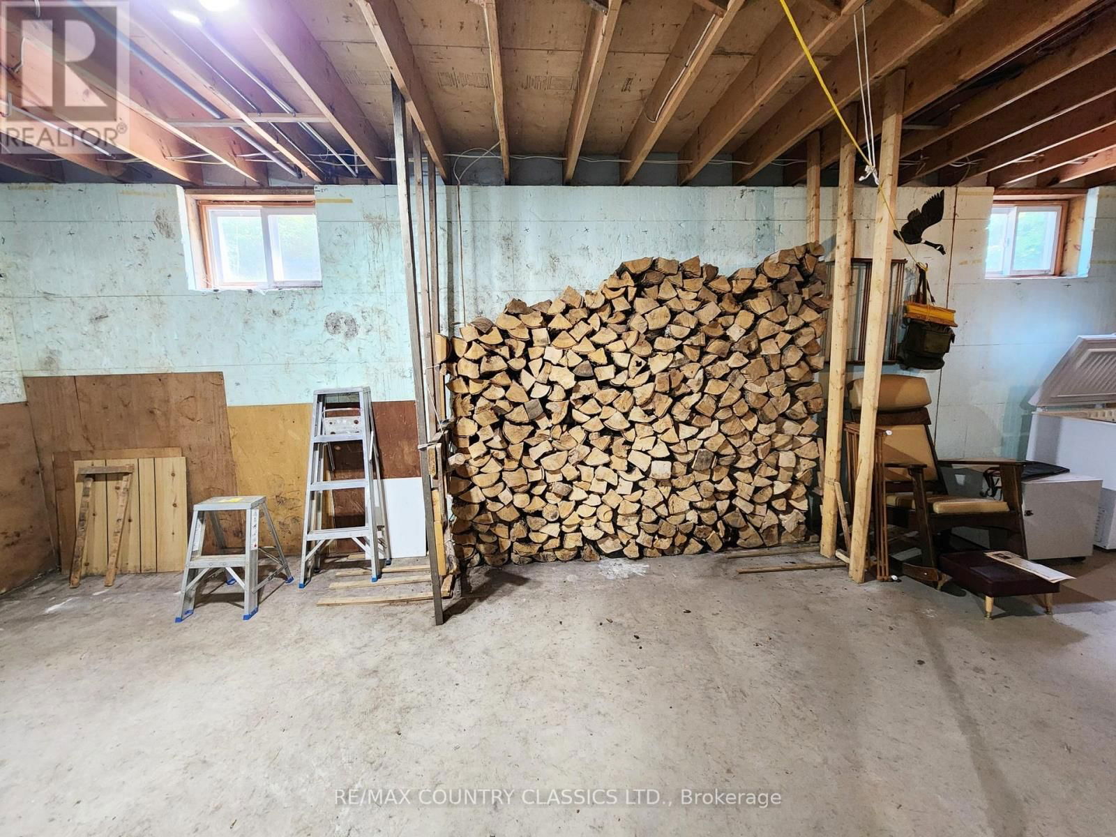 182 CENTREVIEW ROAD Image 20