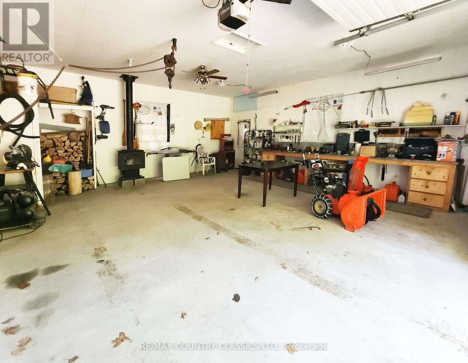182 CENTREVIEW ROAD Image 22