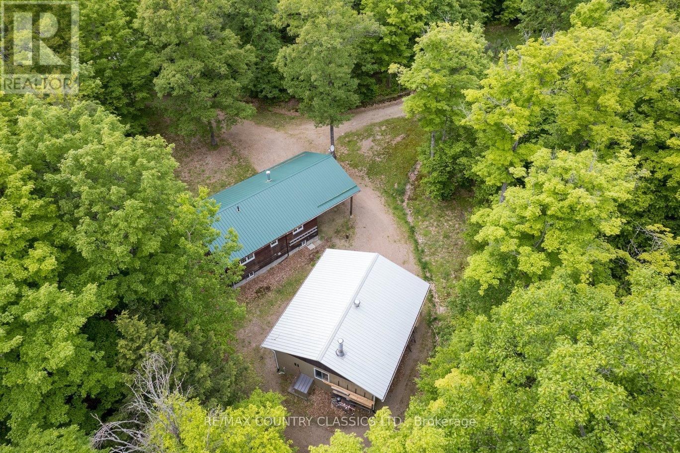 182 CENTREVIEW ROAD Image 30