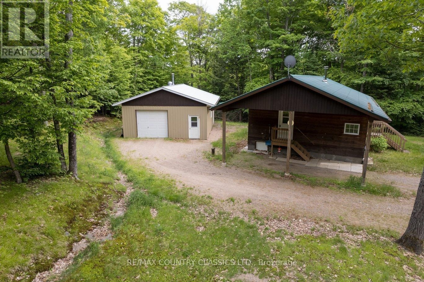 182 CENTREVIEW ROAD Image 31