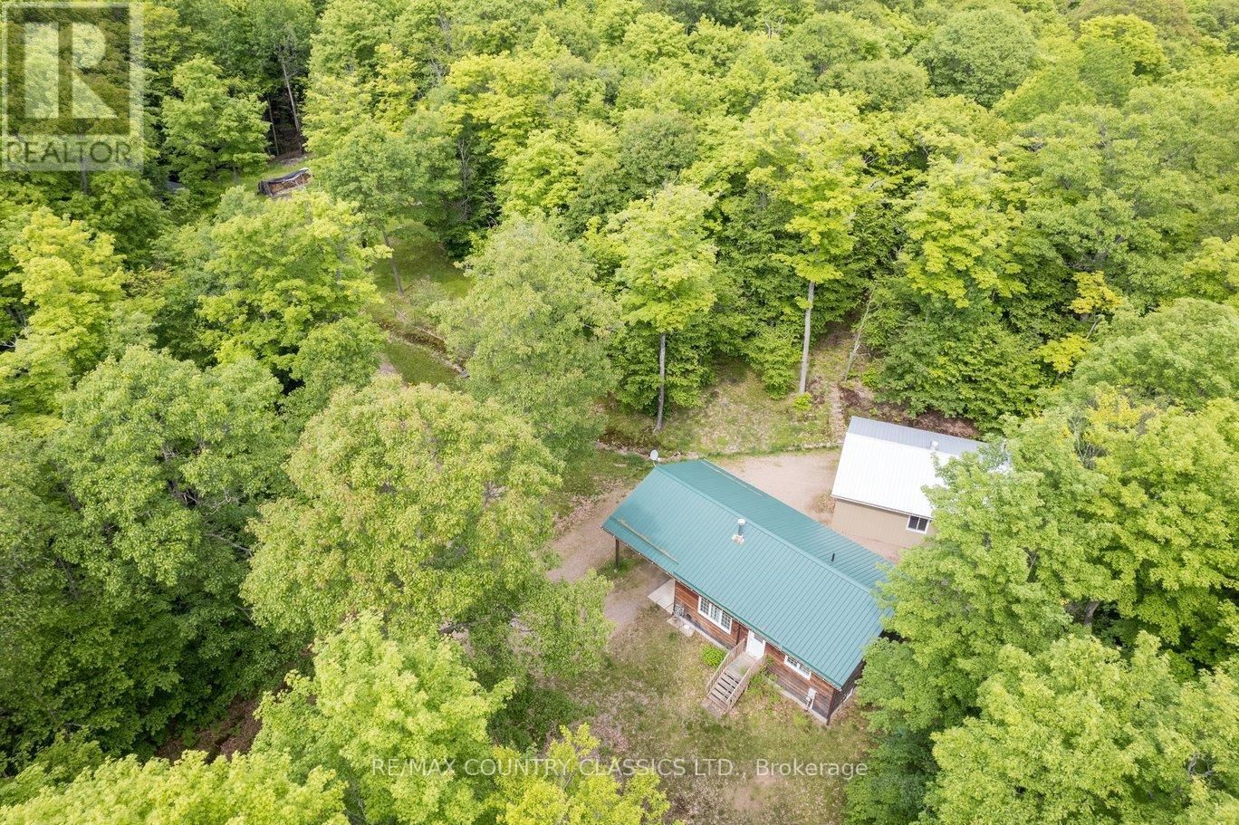 182 CENTREVIEW ROAD Image 32