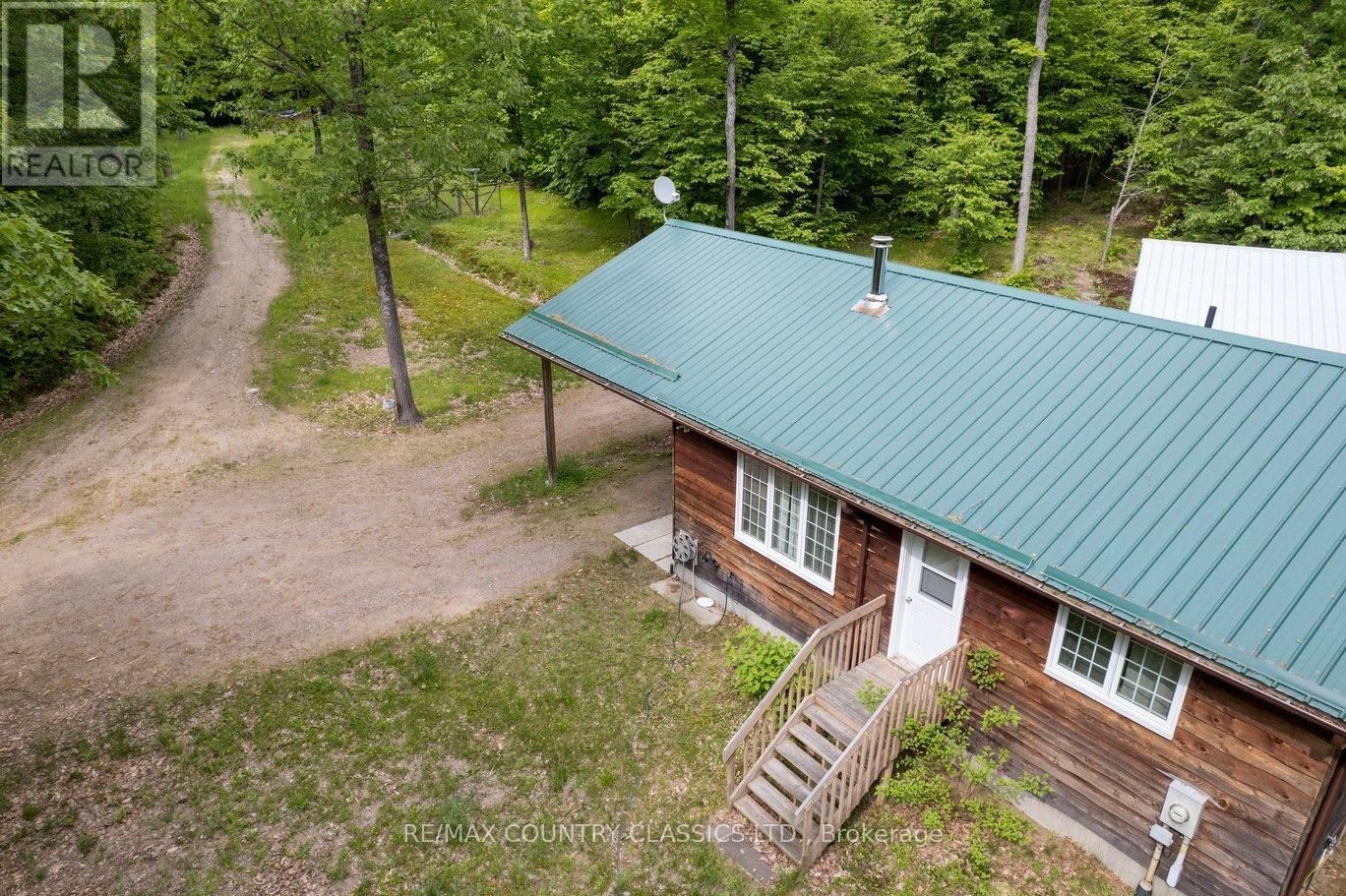 182 CENTREVIEW ROAD Image 6