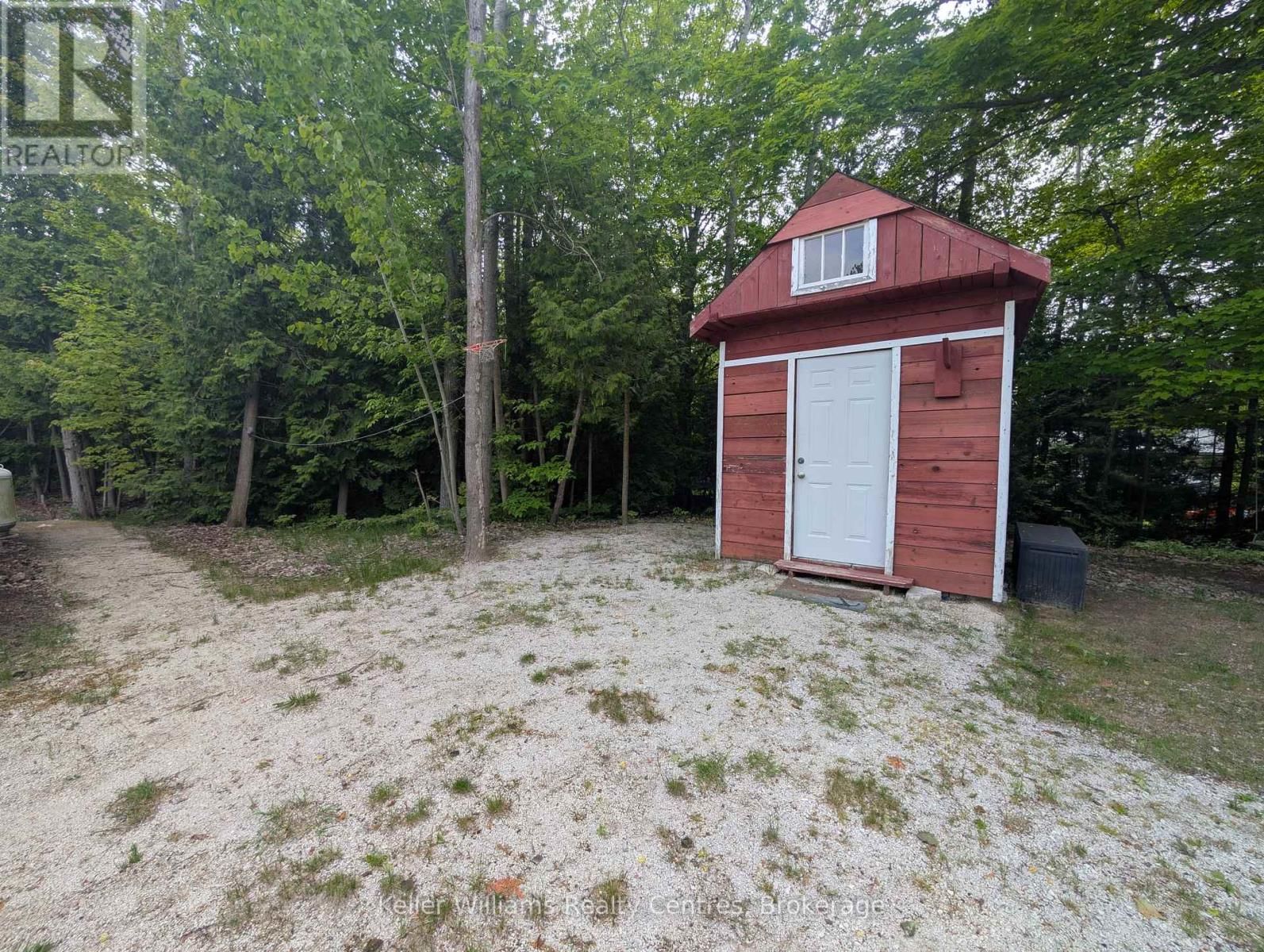 12 PIERCE STREET SOUTH Image 45