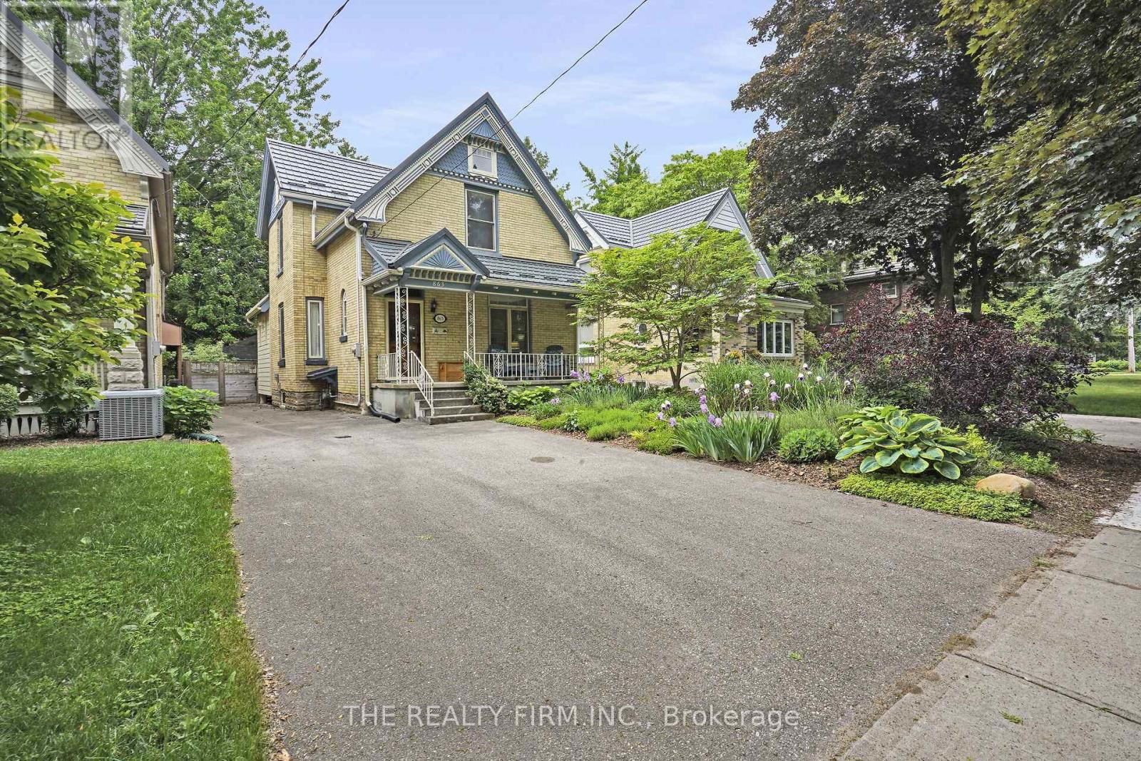 863 MAITLAND STREET Image 2