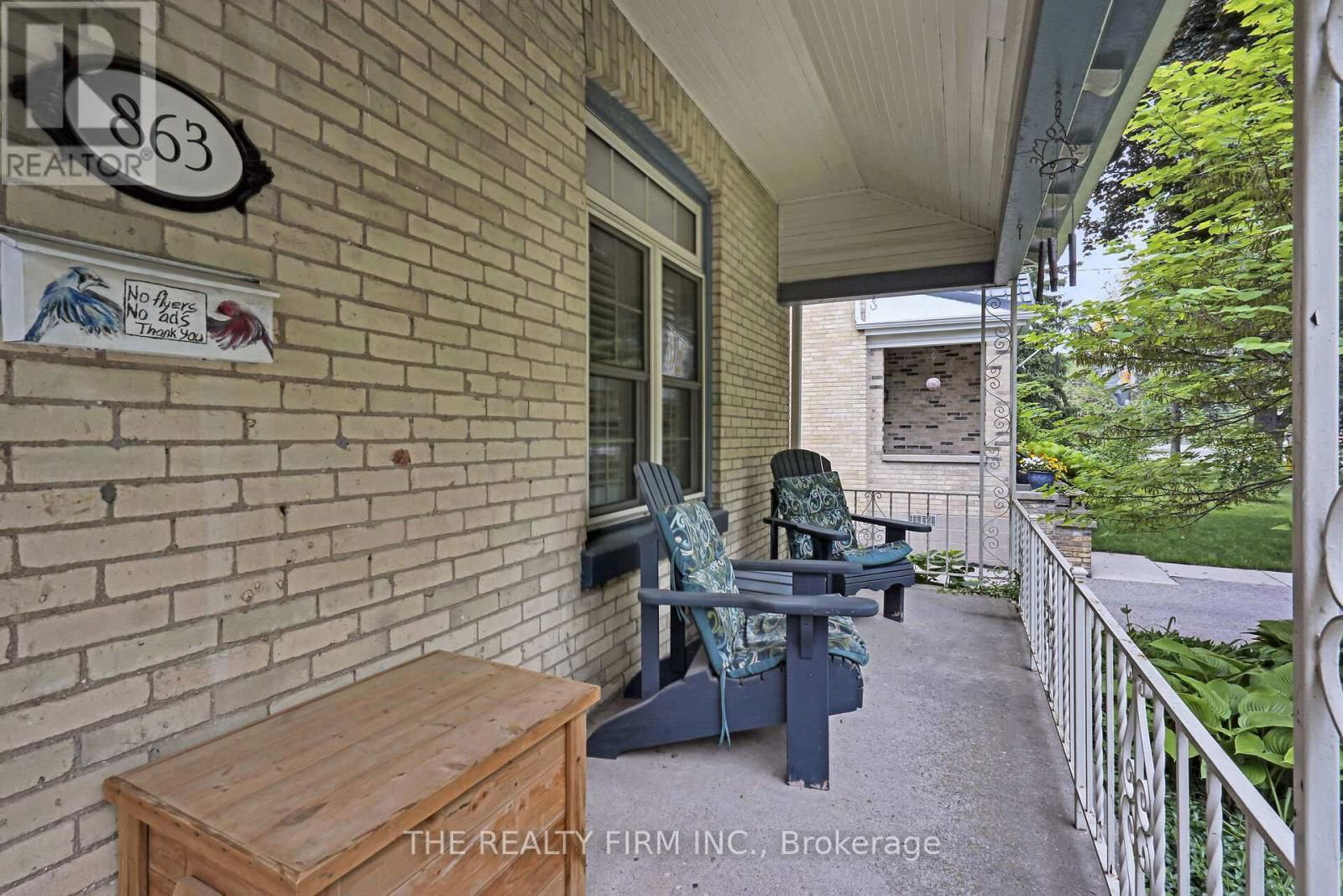 863 MAITLAND STREET Image 5